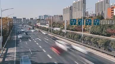 8k城市交通高速车流实拍延时视频的预览图